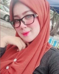 Ibu yang cantik #80573768