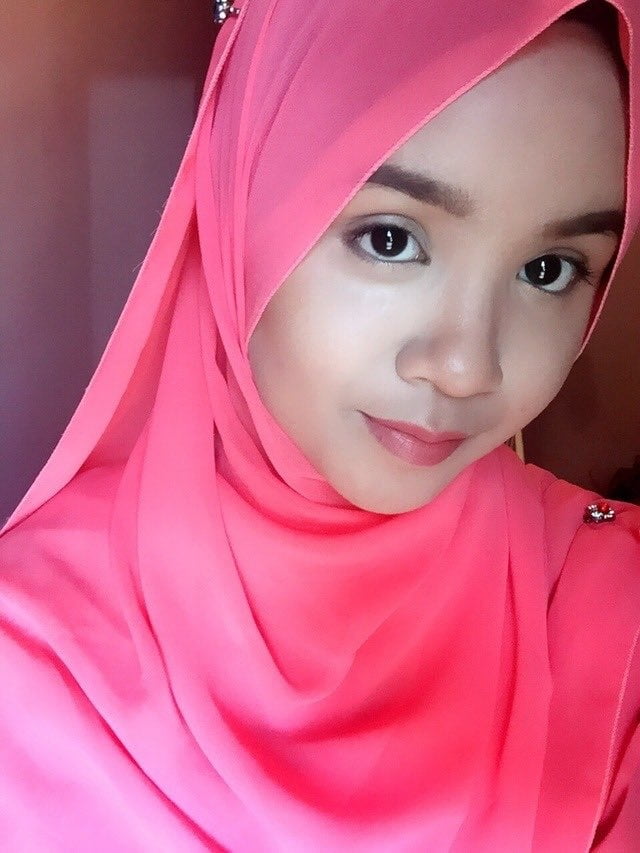 Ibu yang cantik #80573780