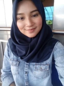 Ibu yang cantik #80573906