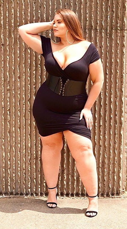 Full thighs in the mini 1574 #87465419