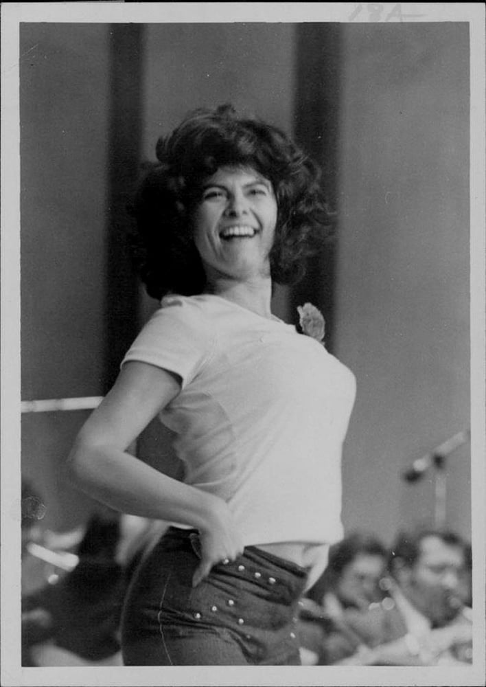 Una celebridad favorita--adrienne barbeau
 #101768161