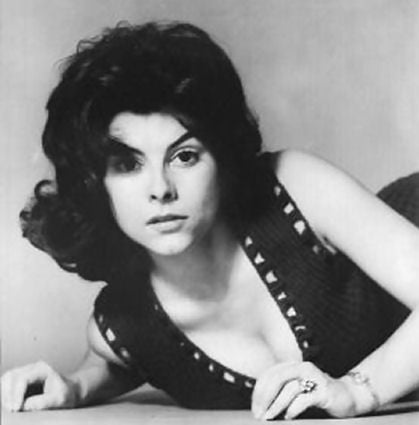 Una celebridad favorita--adrienne barbeau
 #101768173