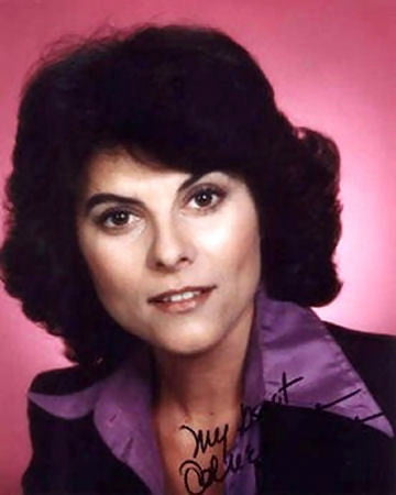 Una celebridad favorita--adrienne barbeau
 #101768248