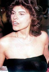 Una celebridad favorita--adrienne barbeau
 #101768275