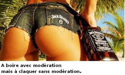 French captions about shorts , spankable , spanking #90629102