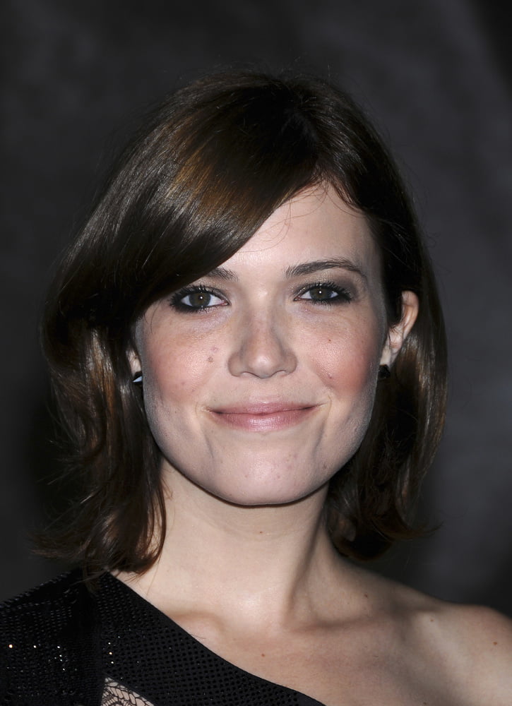 Mandy Moore - Vanity Fair Portraits Exhibit (21 Oct 2008) #83009581