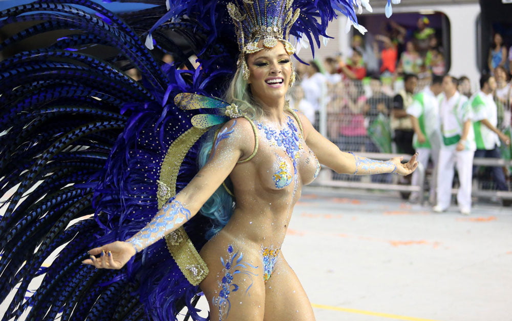 Voll nackte Mädchen aus rio Karneval
 #103611419