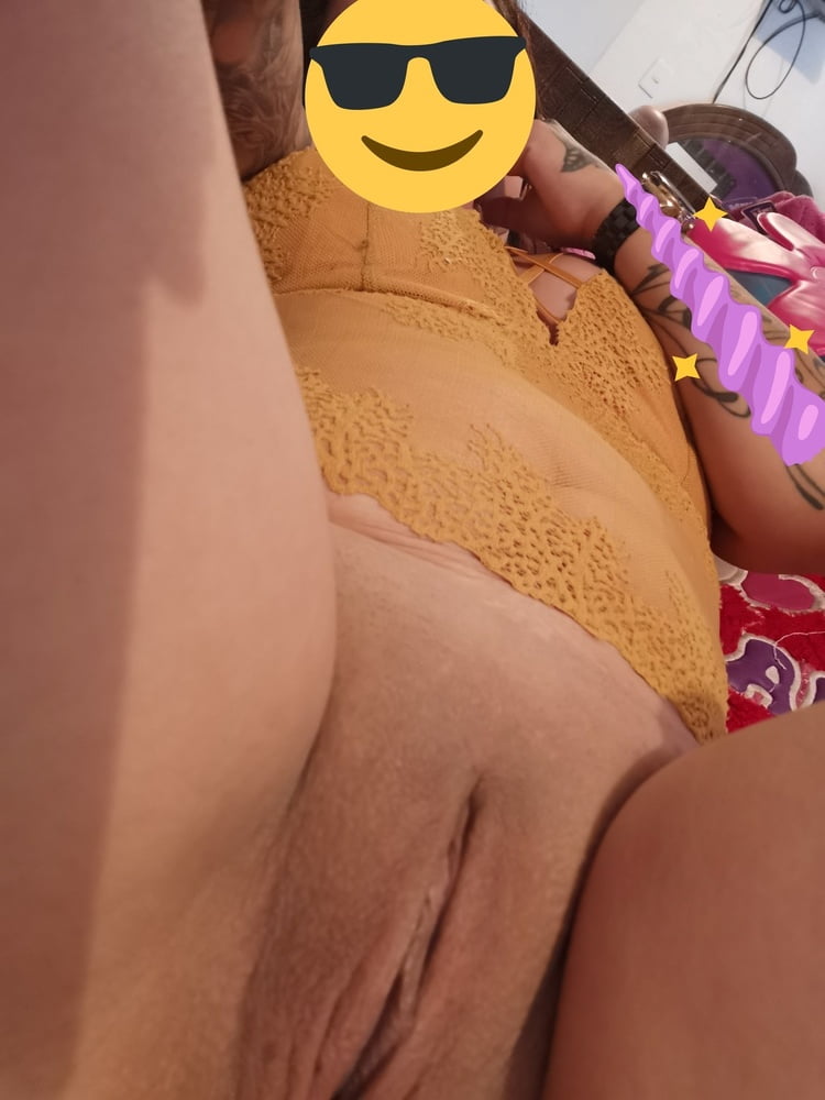 Mis putitas
 #96974824