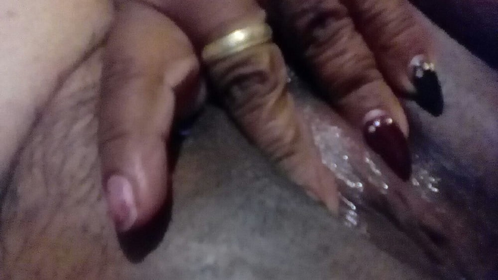 Mis putitas
 #96975625