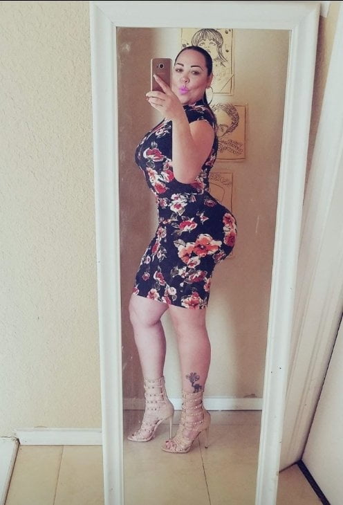 Mis putitas
 #96975747