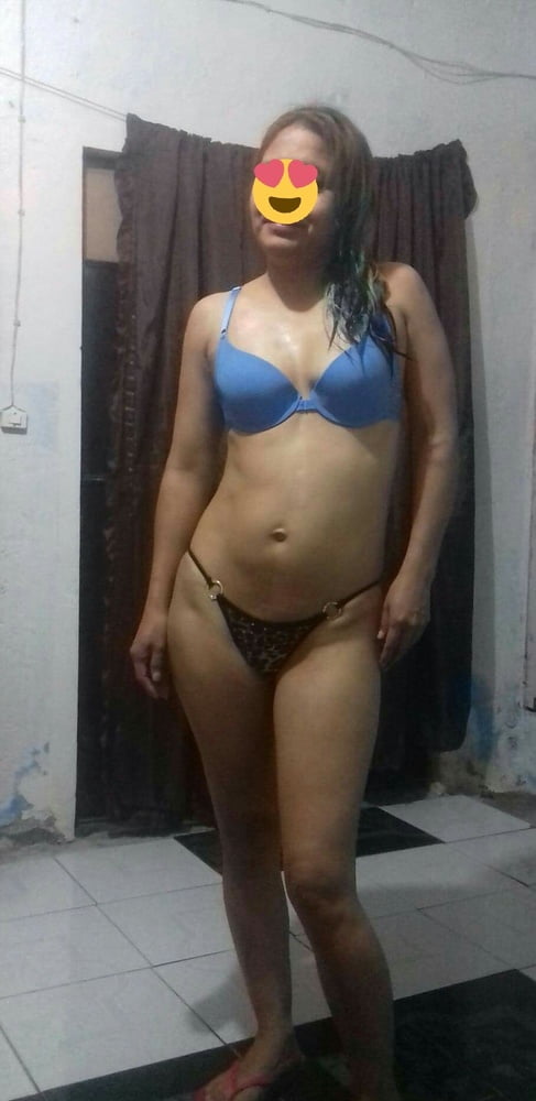 Mis putitas
 #96976182