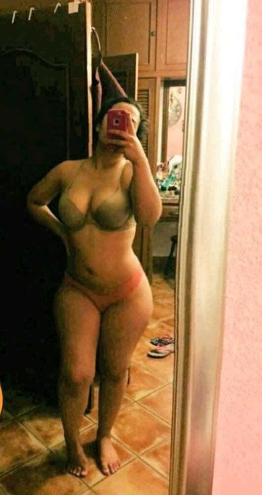 Mis putitas
 #96976778