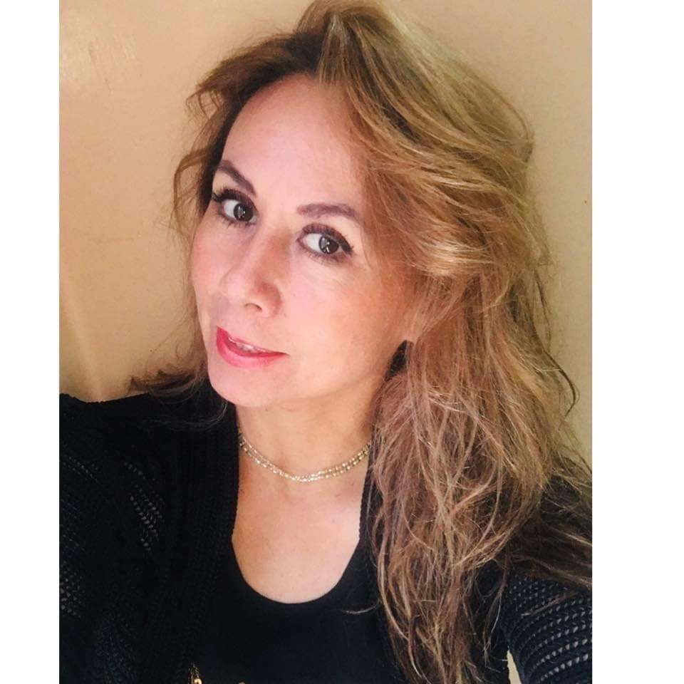 Mis putitas
 #96976824