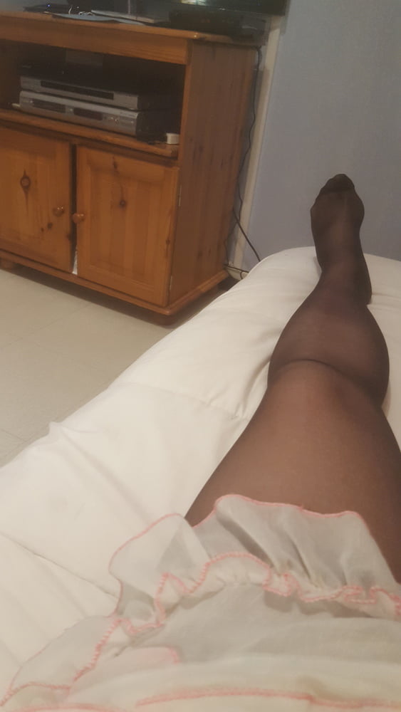 mes collants et ma mini jupe en nylon et volant #99351362