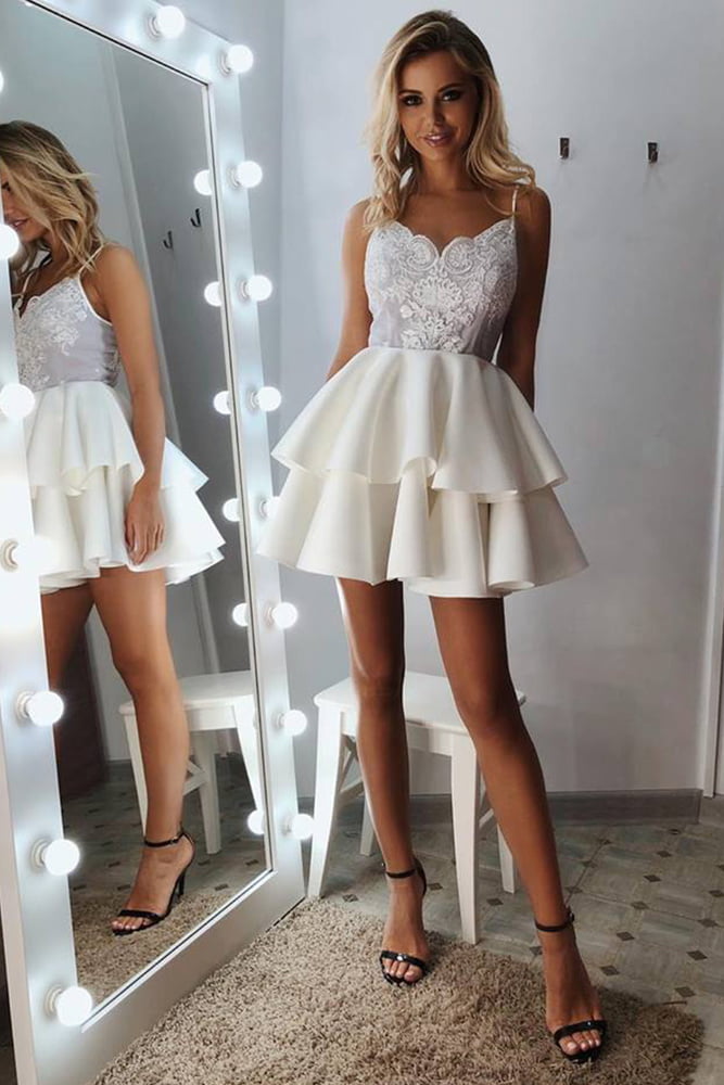 I just love girls in dresses #95160680