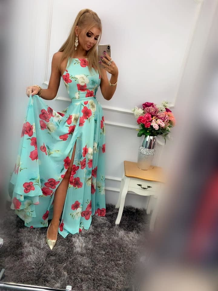 Me encantan las chicas con vestidos
 #95160907