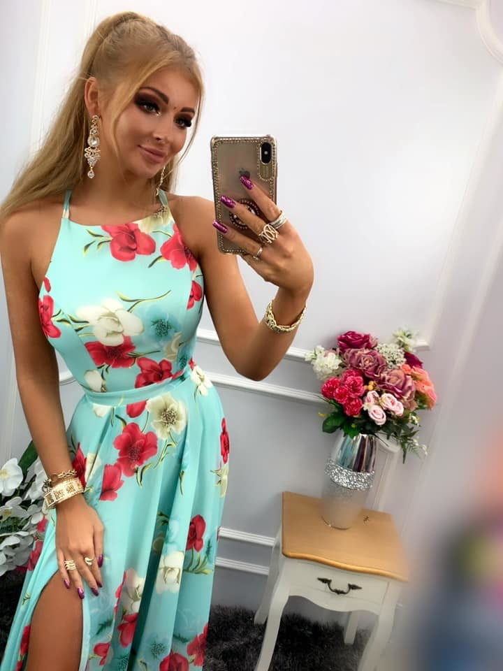 Me encantan las chicas con vestidos
 #95160913