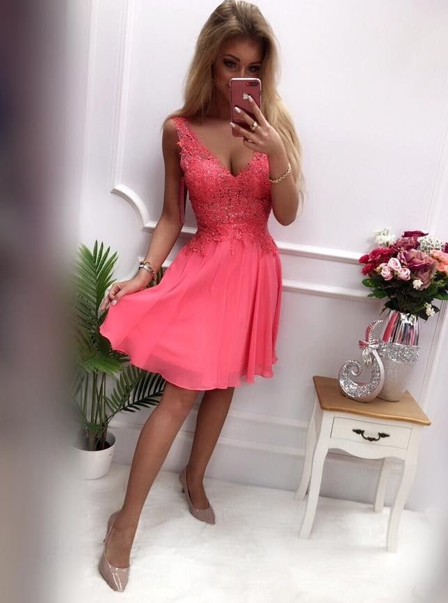 Me encantan las chicas con vestidos
 #95160926