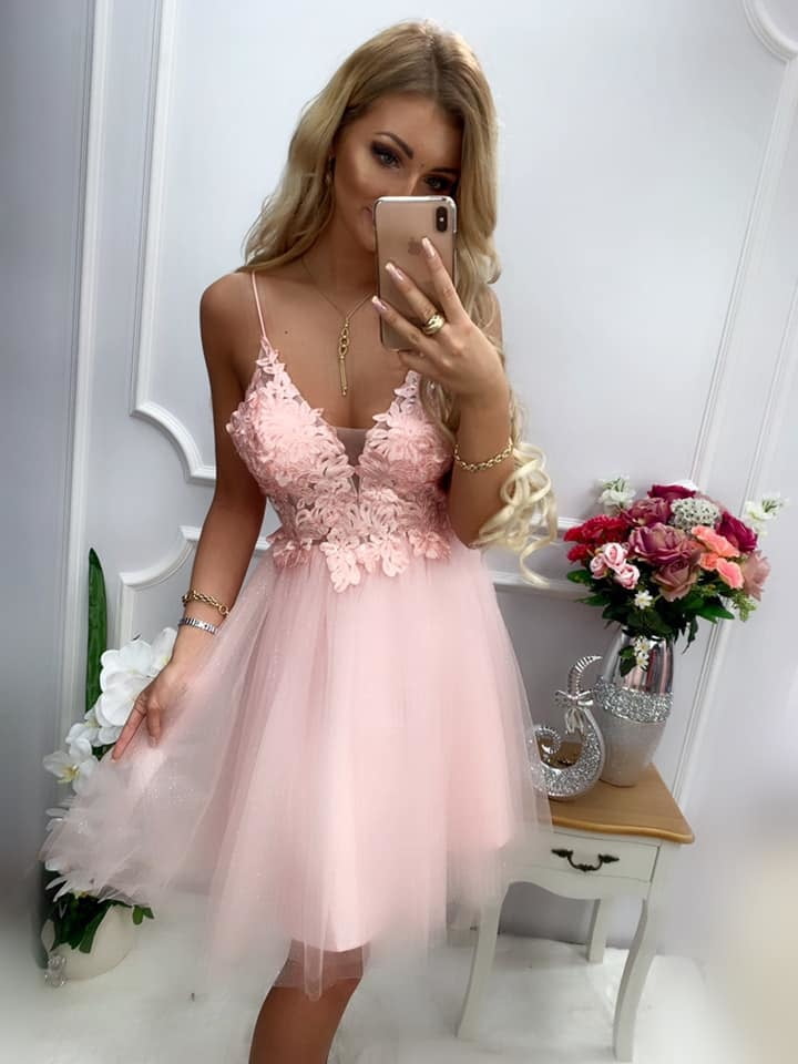 I just love girls in dresses #95161158