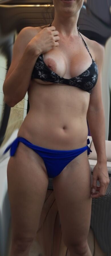 brunette fe ms IV #105258369