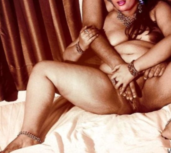 女優 KAVYA MADHAVAN
 #91211626