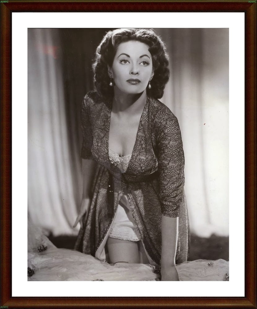 A1nyc betty page oder yvonne de carlo wer ist wer
 #92080299