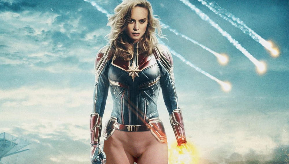 Brie Larson as Captain Marvel #89271096