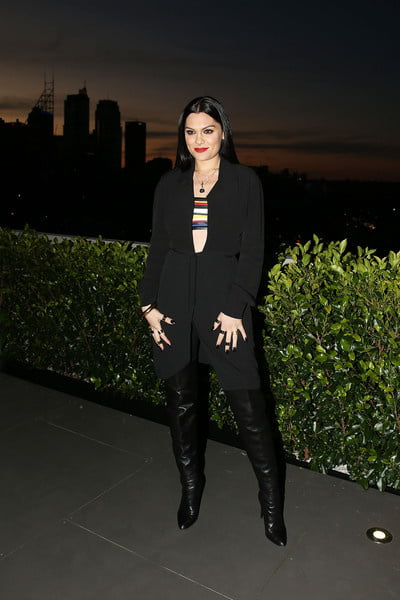 Weibliche Berühmtheit - jessie j
 #104832143