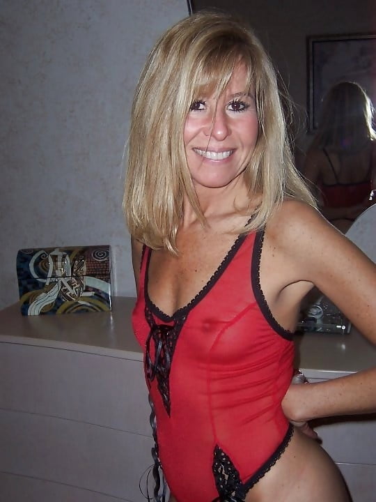 Maravillosas milfs
 #98579328