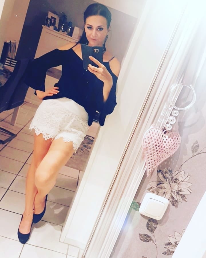 Echt amateur mutter sara so heiß
 #98517919