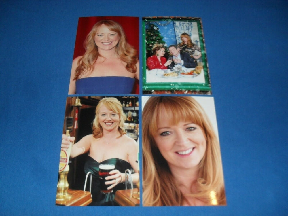 Sally anne matthews di corrie
 #89312033