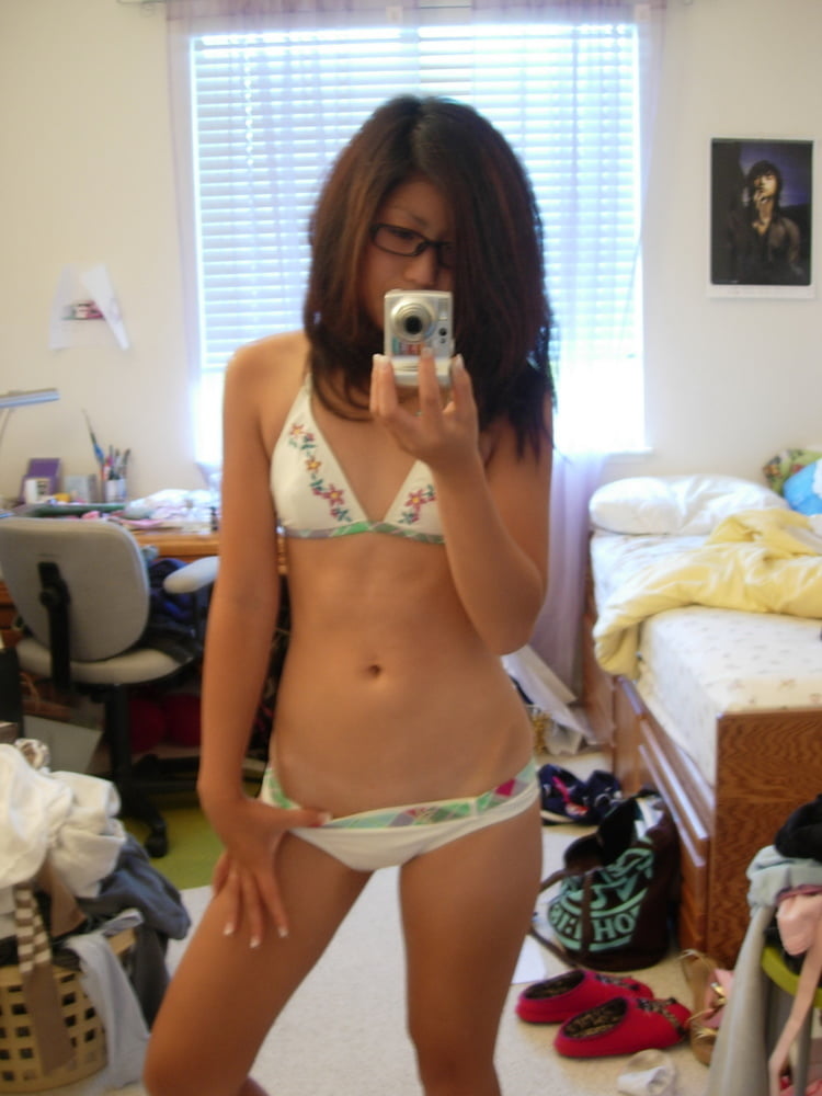 Japanische Freundin selfie nudes
 #94122164