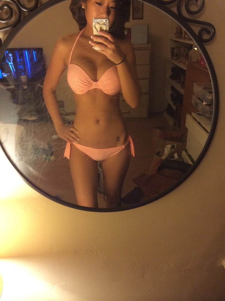 Japanese Girlfriend Selfie Nudes #94122237