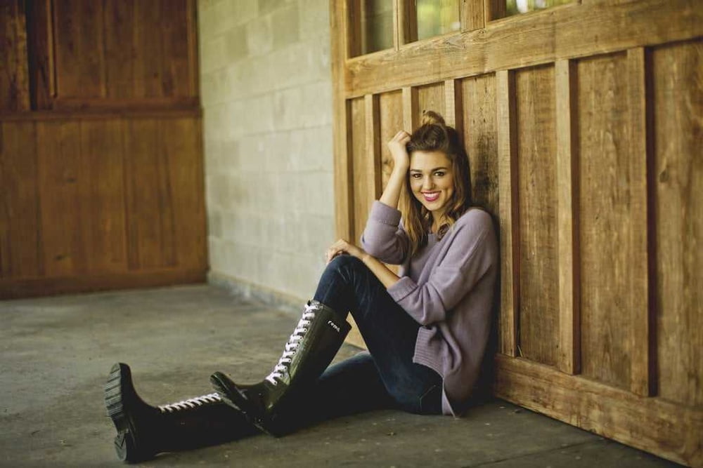 Sadie robertson
 #87857683