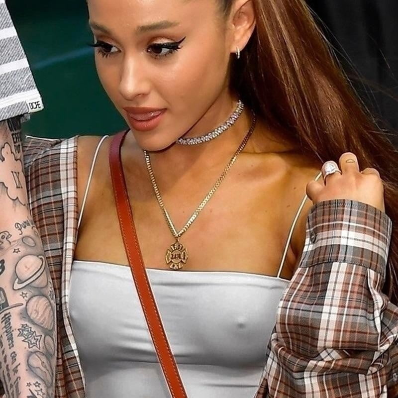 braless 06 #98896770