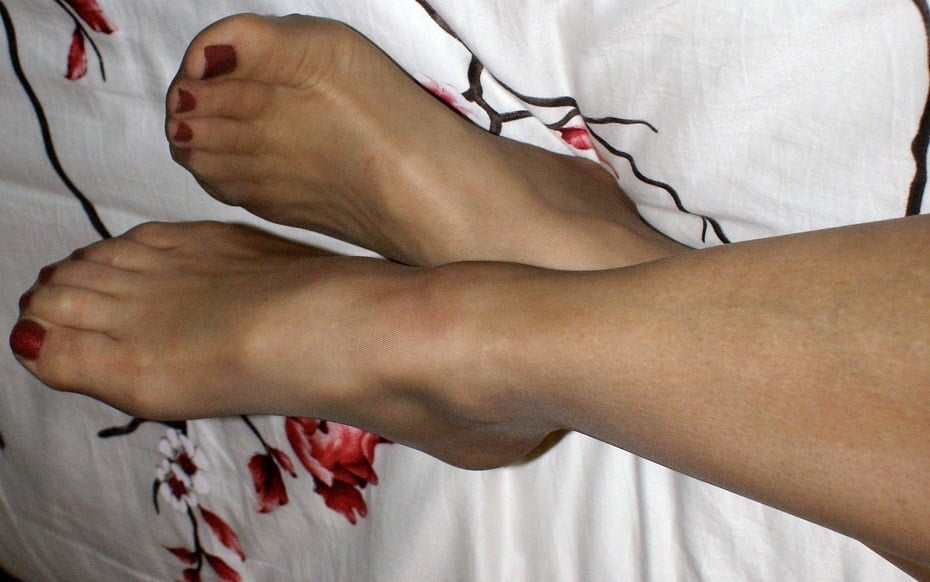 FEET #100318750