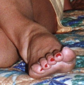 FEET #100318810