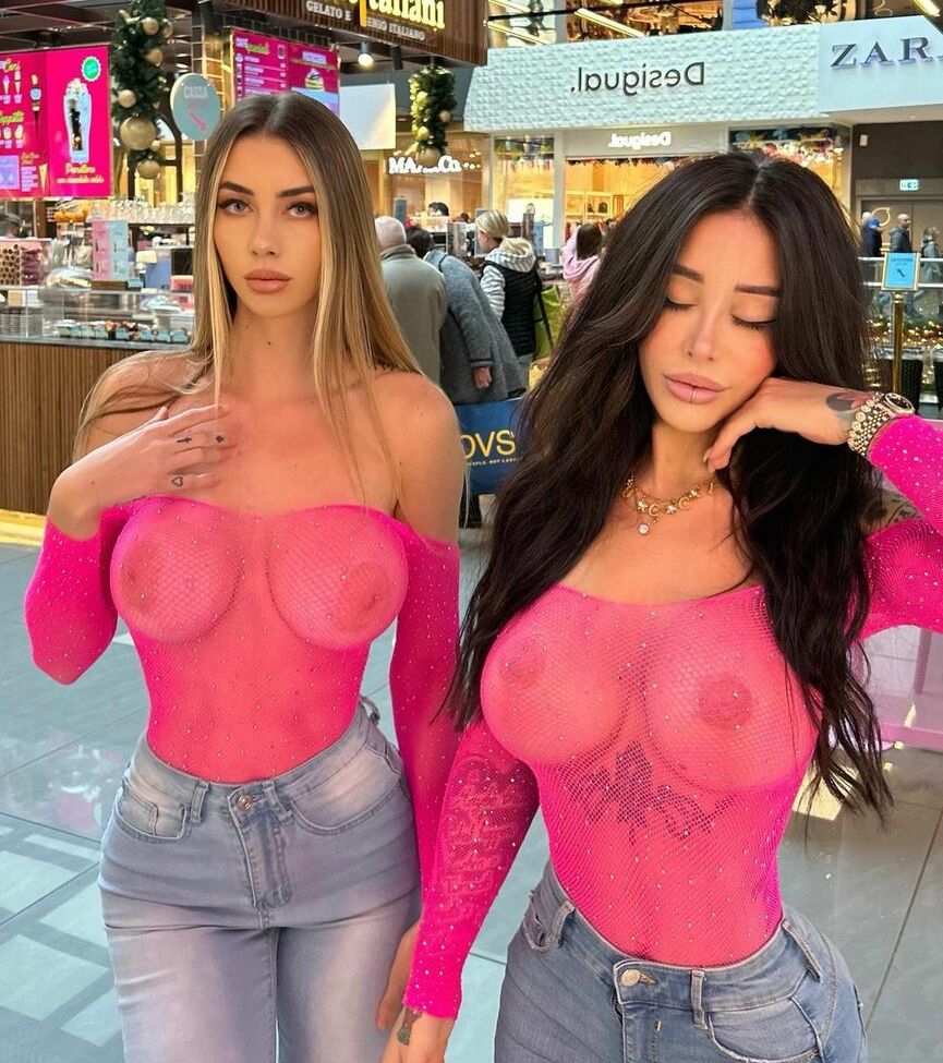 Alex Mucci desnuda #107643665