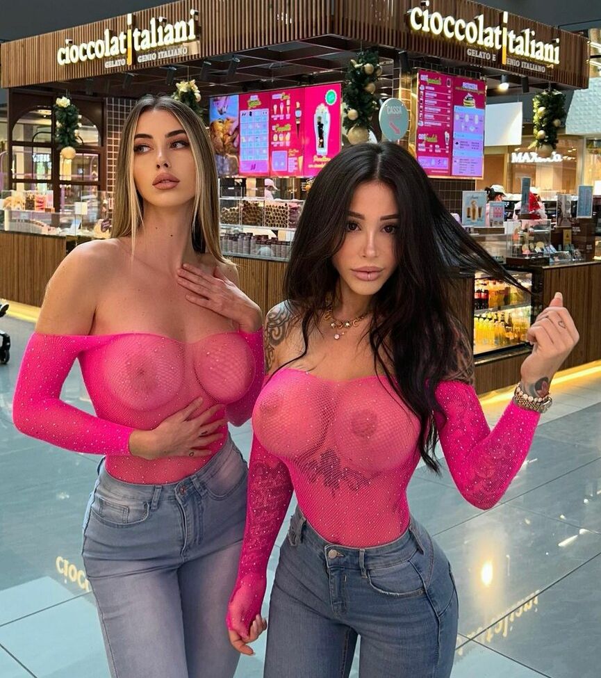 Alex Mucci desnuda #107643667