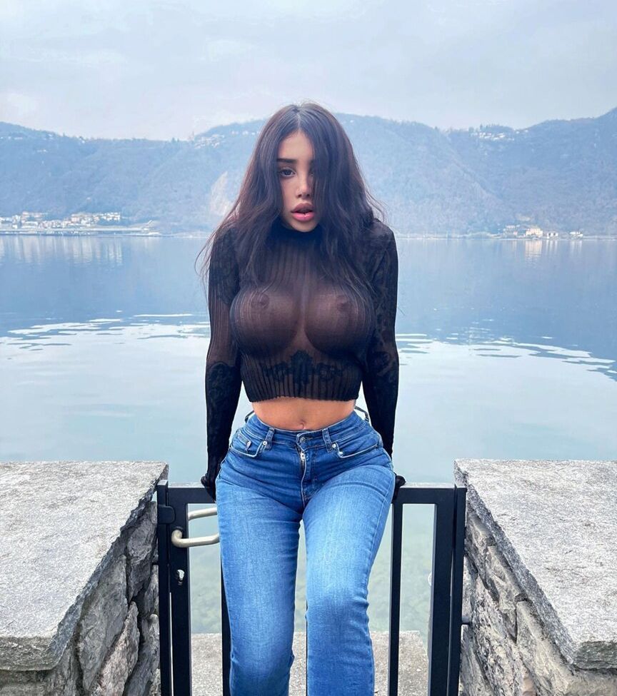 Alex Mucci desnuda #107643729