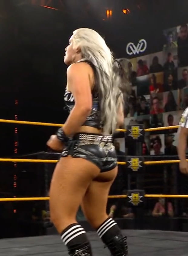 Wwe toni storm pawg fickarsch
 #92364816