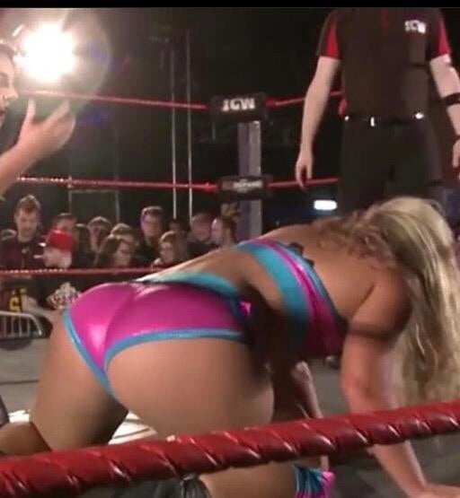 WWE Toni Storm PAWG Fickarsch #92365042