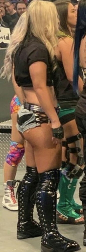 WWE Toni Storm PAWG Fickarsch #92365135