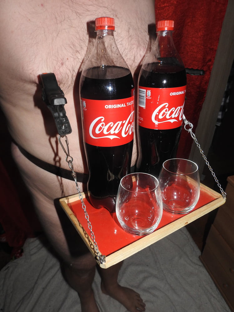 Serve CocaCola #107177578