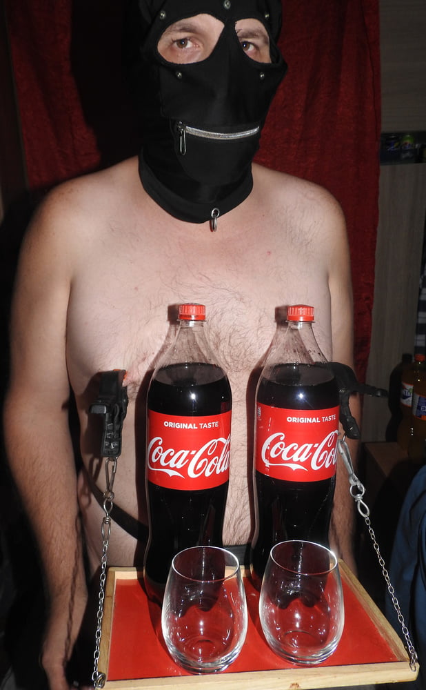Serve CocaCola #107177581