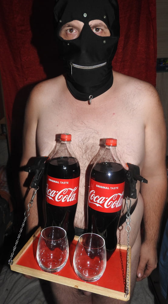 Serve CocaCola #107177582