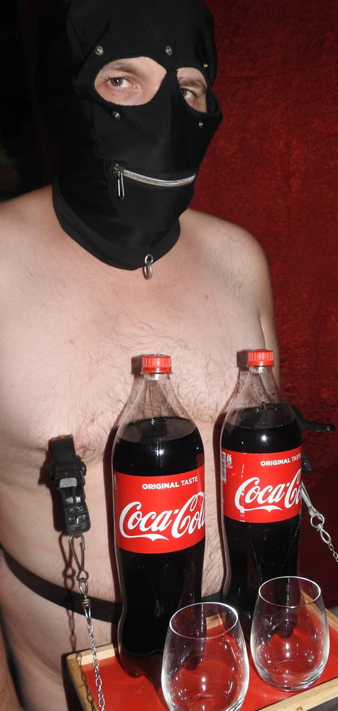 Serve CocaCola #107177583