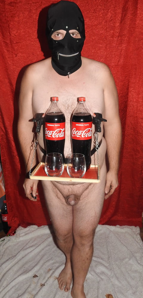 Serve CocaCola #107177585