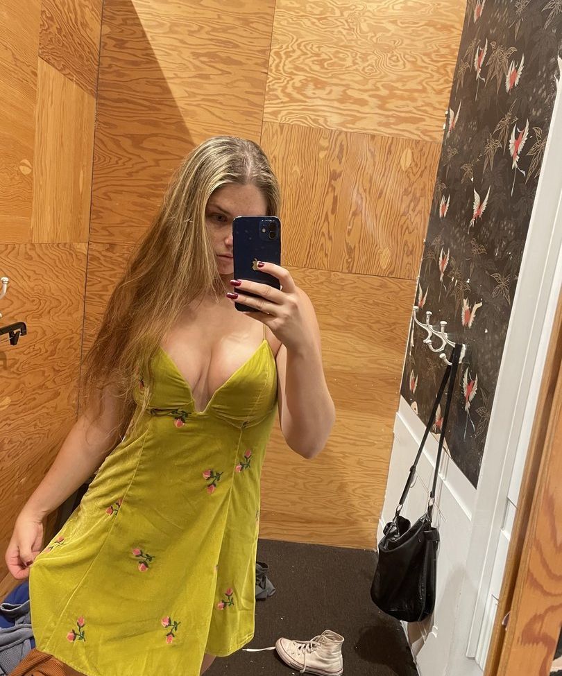 Carly Grace desnuda #108233372