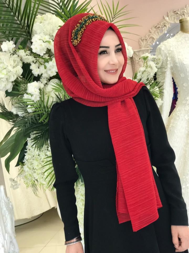 Turbanli hijab arabe turc paki égyptien chinois indien malay
 #80481596